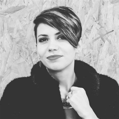 Елена Конюшок
