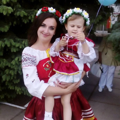 Вікторія Юдковська з донькою Євою