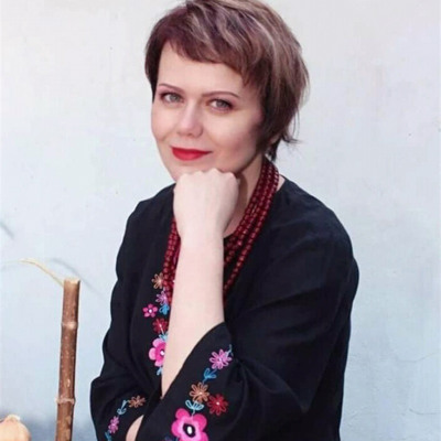 ЖЕКА Олена