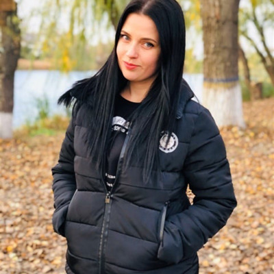 Анна Костіна
