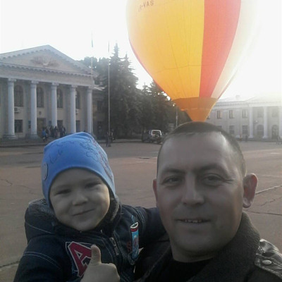 Ілля та Віталій Середи, 5 та 36 років