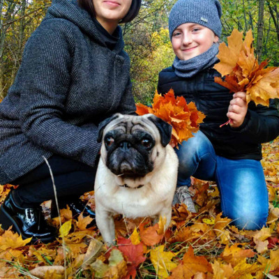 Катерина Рибалка та мопс Філіп