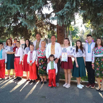 Родинний ансамбль Ковальчуків