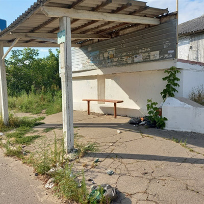 Зупинка біля шостої школи