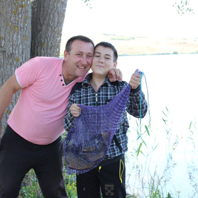 Разом з татом спіймали!