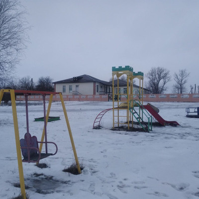 Дитячий майданчик по вулиці Пушкіна