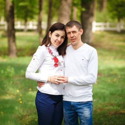 Оксана та Олексій Бакунець