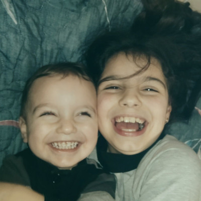 Матвій та Анастасія Коско, 2.5 та 7.5 років