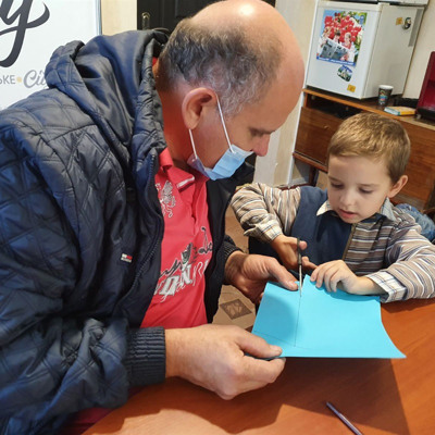 Михась з татком за справою