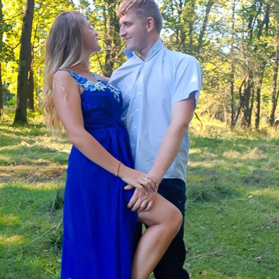 Оксана та Юрій Гринюк