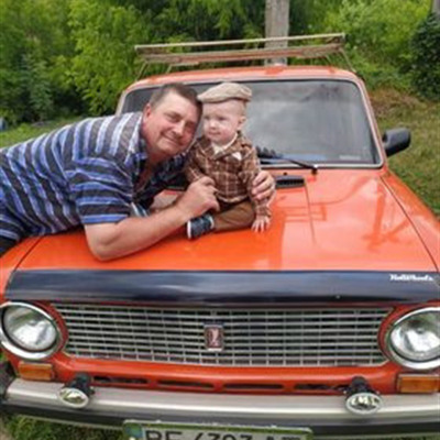 Дідусь Віктор з онуком Дмитриком