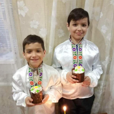 Шокун Артур, 11 років і Шокун Єгор, 9 років. Білопілля