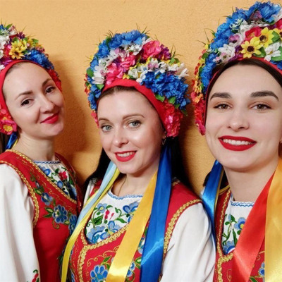 Яна, Дарина та Маргарита з Попівки