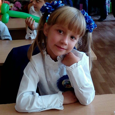 Аліна Варлам