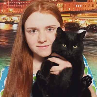 Діана Сухомлин з котиком Жорою