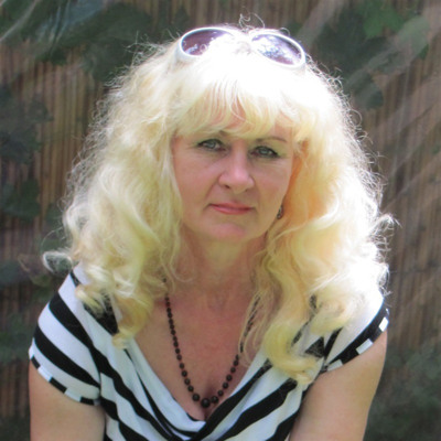 Журавська Валентина