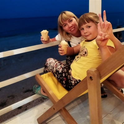 Мілана Бурцева з мамою Світланою