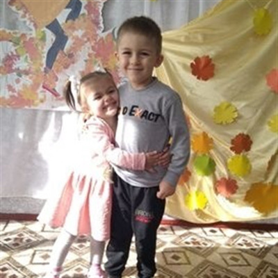 Владiк та Софiйка Папіровник