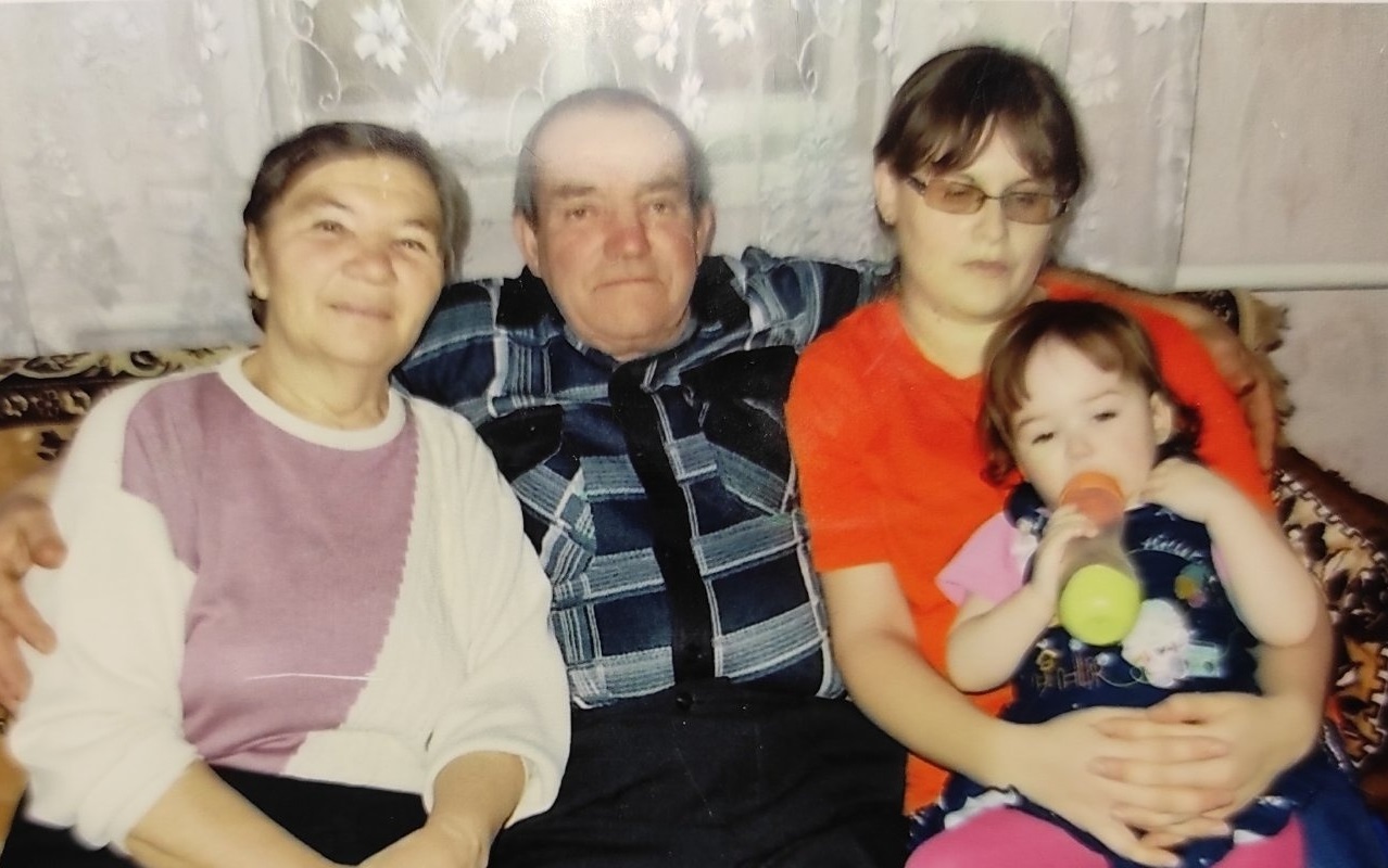 Вітаємо з золотим весіллям і Днем народження!