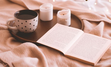 Крути рулетку та дізнайся яку книгу тобі потрібно прочитати до Різдва