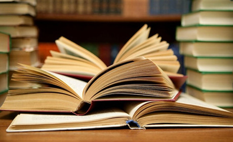 Що почитати про Україну? Крути рулетку та йди у бібліотеку по книгу
