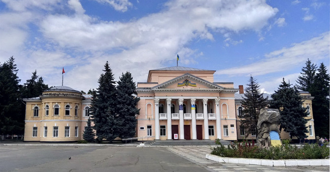 Впізнай будівлю ззаду