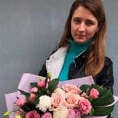 Олена Піскунова, флорист