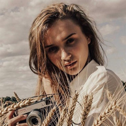 Фотографи та оператори