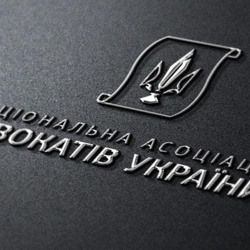 Бухгалтери і юристи