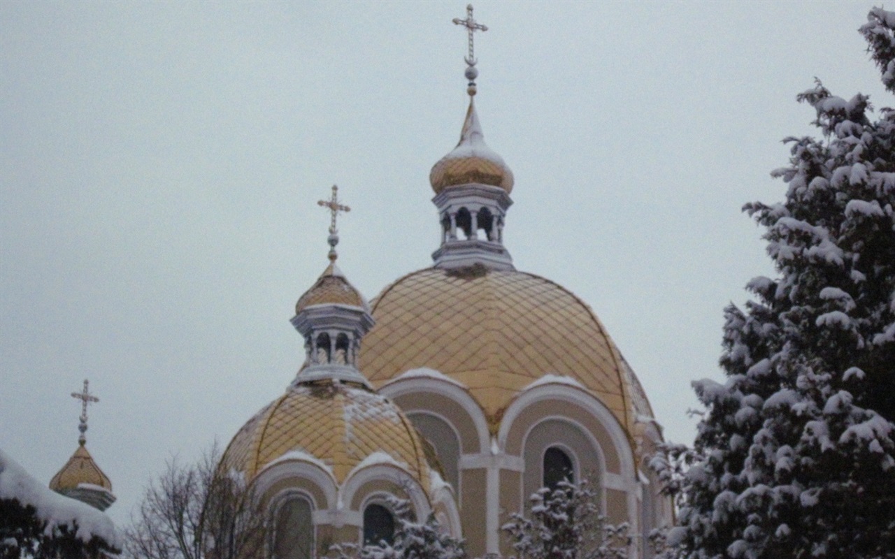 Тест. Чи знаєте ви, як називаються храми у Калуші?