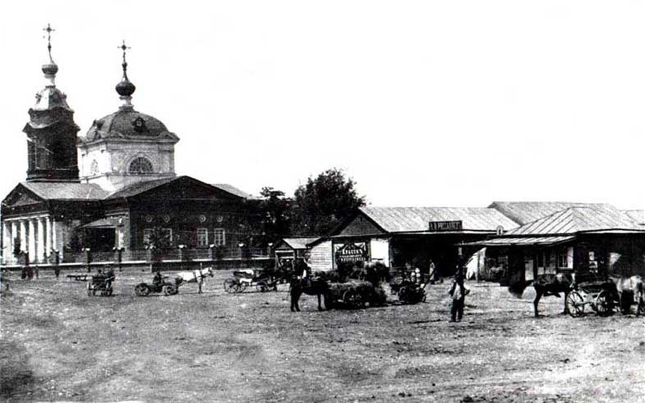 Вгадайте місто за старими фотографіями