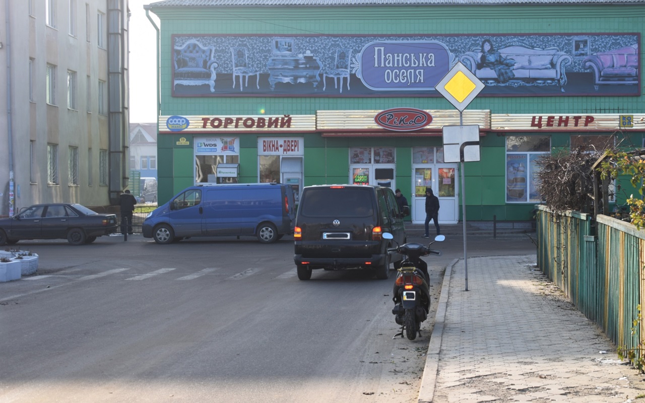 Тест Чи правильно ви їздите і паркуєтесь у Володимирці?