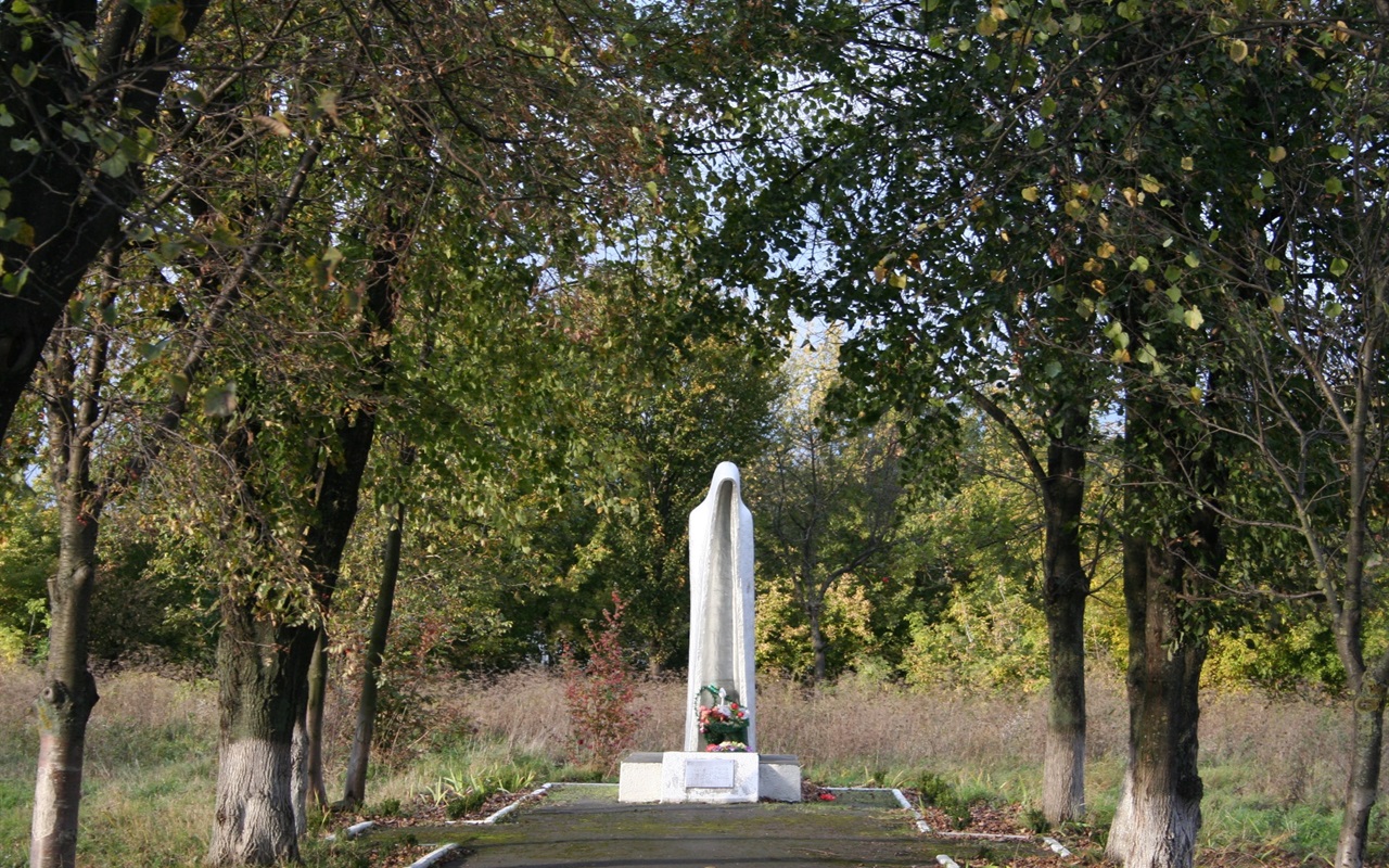 Старі і нові пам'ятники  Старокостянтинова. Що ви про них  знаєте?