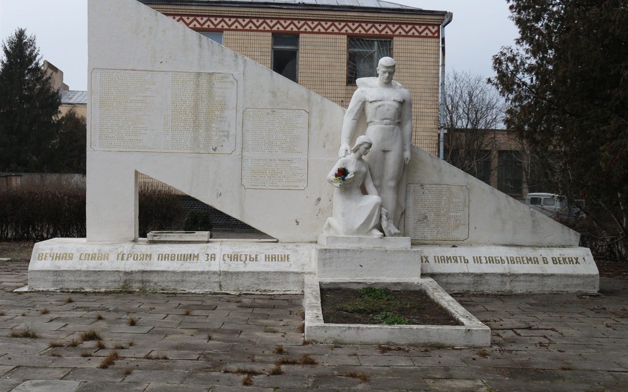 Старі і нові пам'ятники  Старокостянтинова. Що ви про них  знаєте?