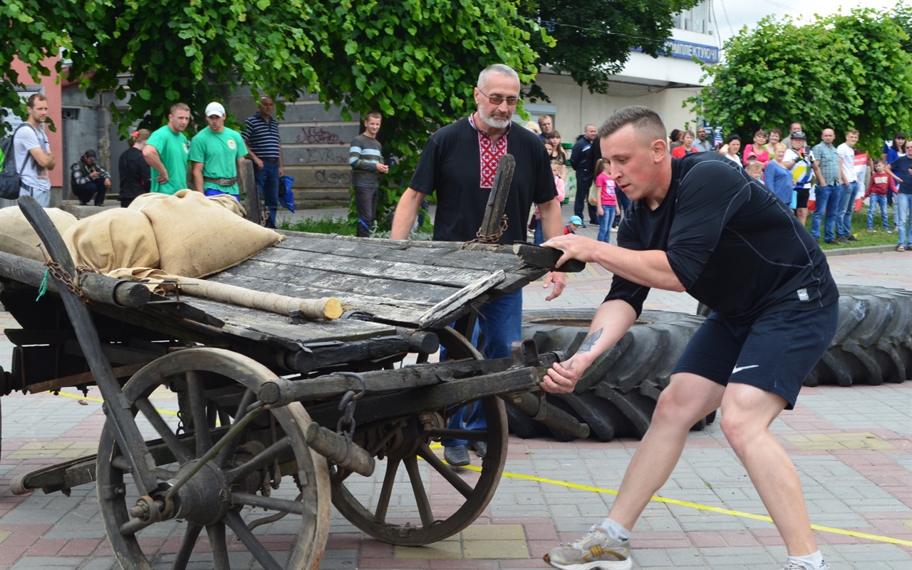 Гра: вгадай, що це за подія у Жмеринці?