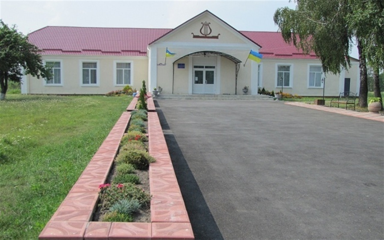 Упізнай населений пункт за фото будинку культури