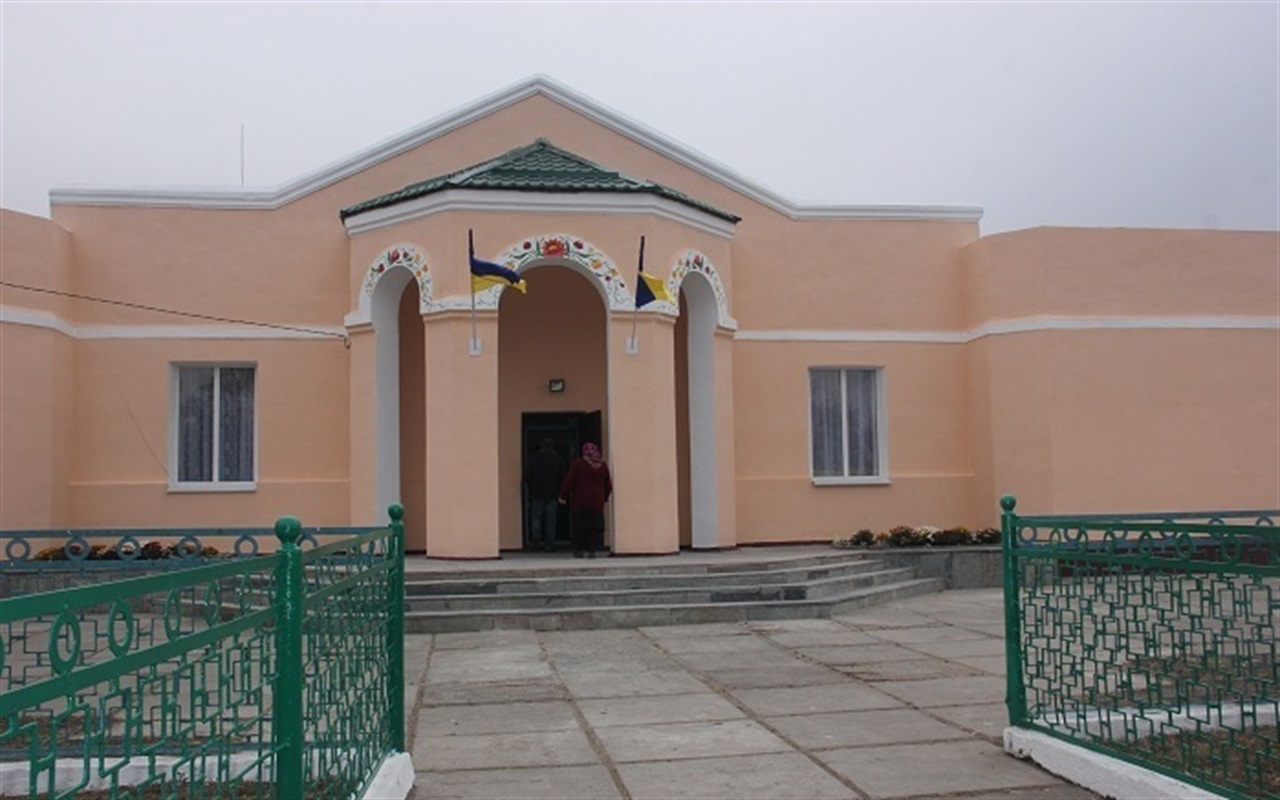 Упізнай населений пункт за фото будинку культури
