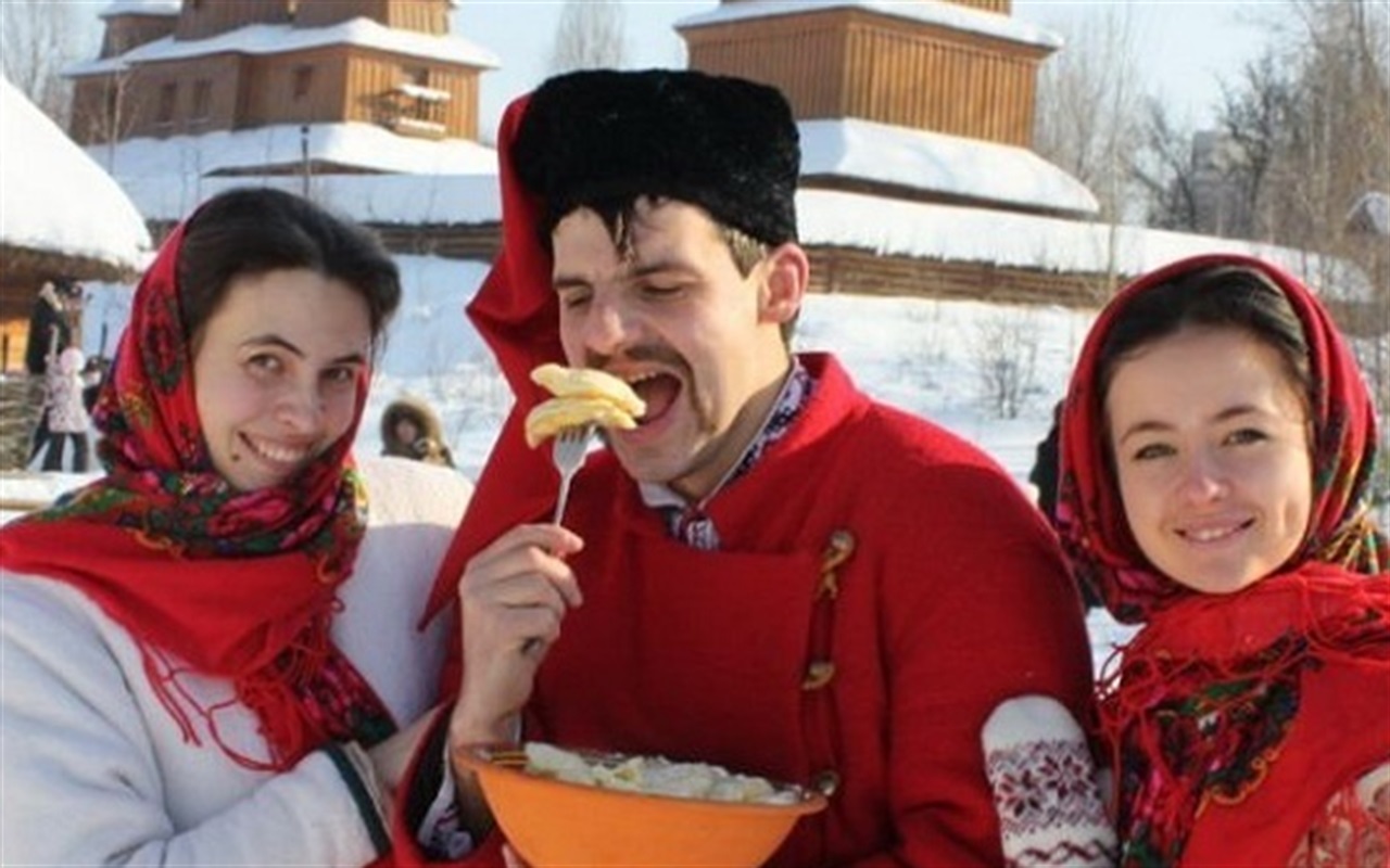 Вареники чи бліни. Що ви знаєте про тиждень перед Великоднім постом?