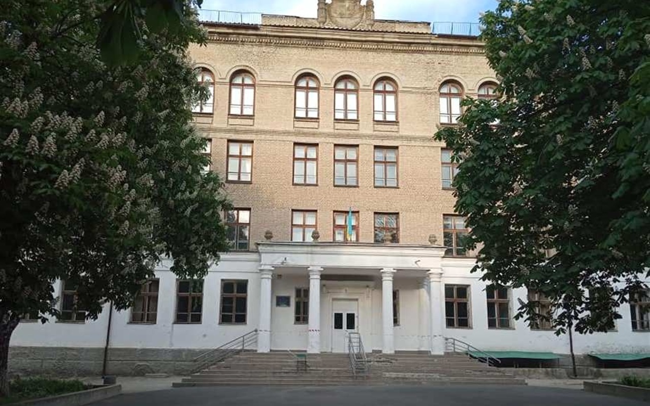 Пройди тест та перевір, чи зможеш ти відрізнити правду від міфів про Мар'їнку та Курахове