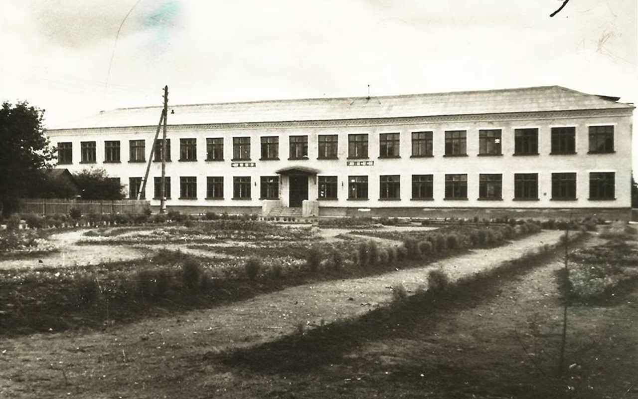 Впізнайте місто за старою фотографією