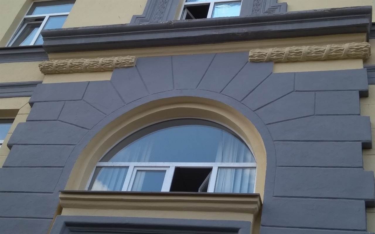 Вгадай будівлю Умані за фото архітектурного фрагменту