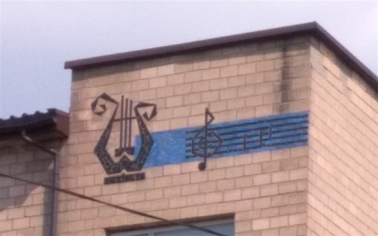Вгадай будівлю Умані за фото архітектурного фрагменту