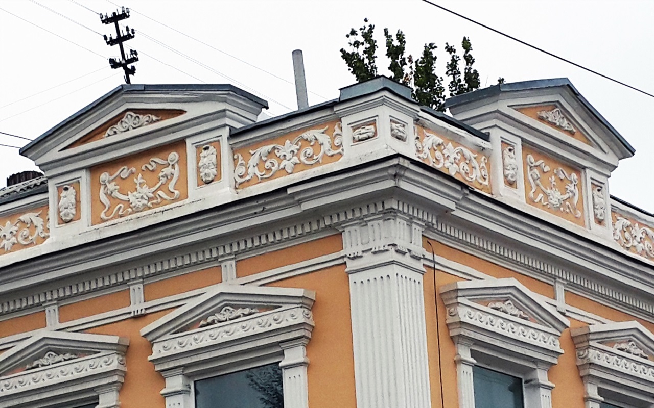 Пройди тест и угадай здания в Бердянске