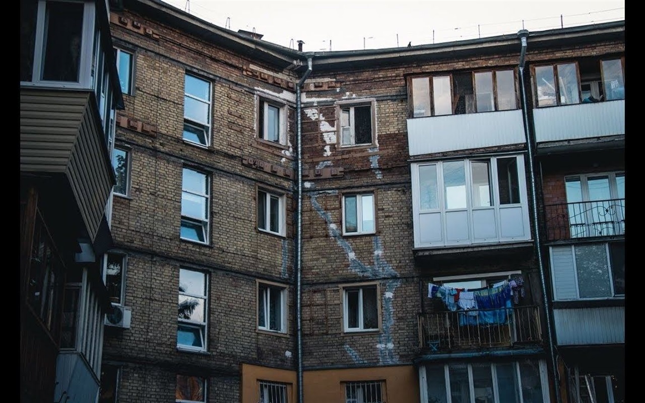 Хочу нову квартиру у Сарнах. Тест-гра, чи скоро матиму