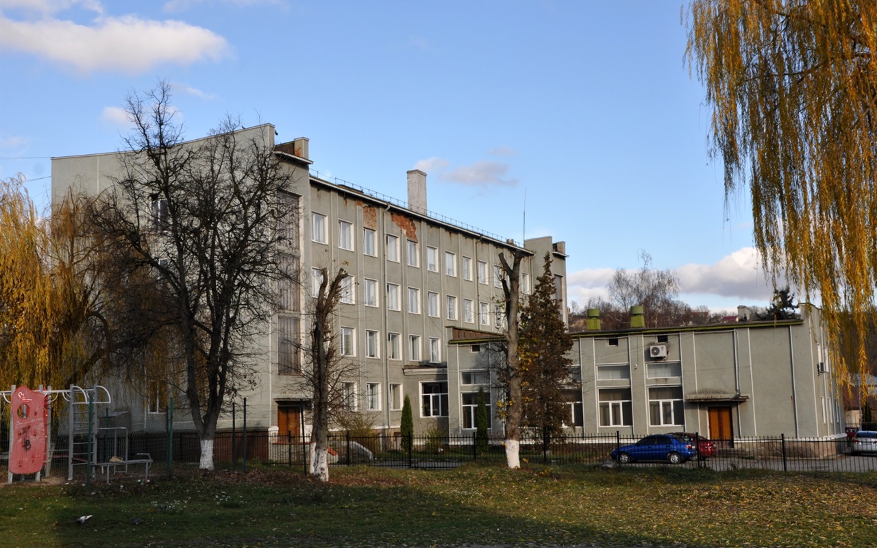 Тест: вгадайте місцеві будинки/будівлі «зі спини»