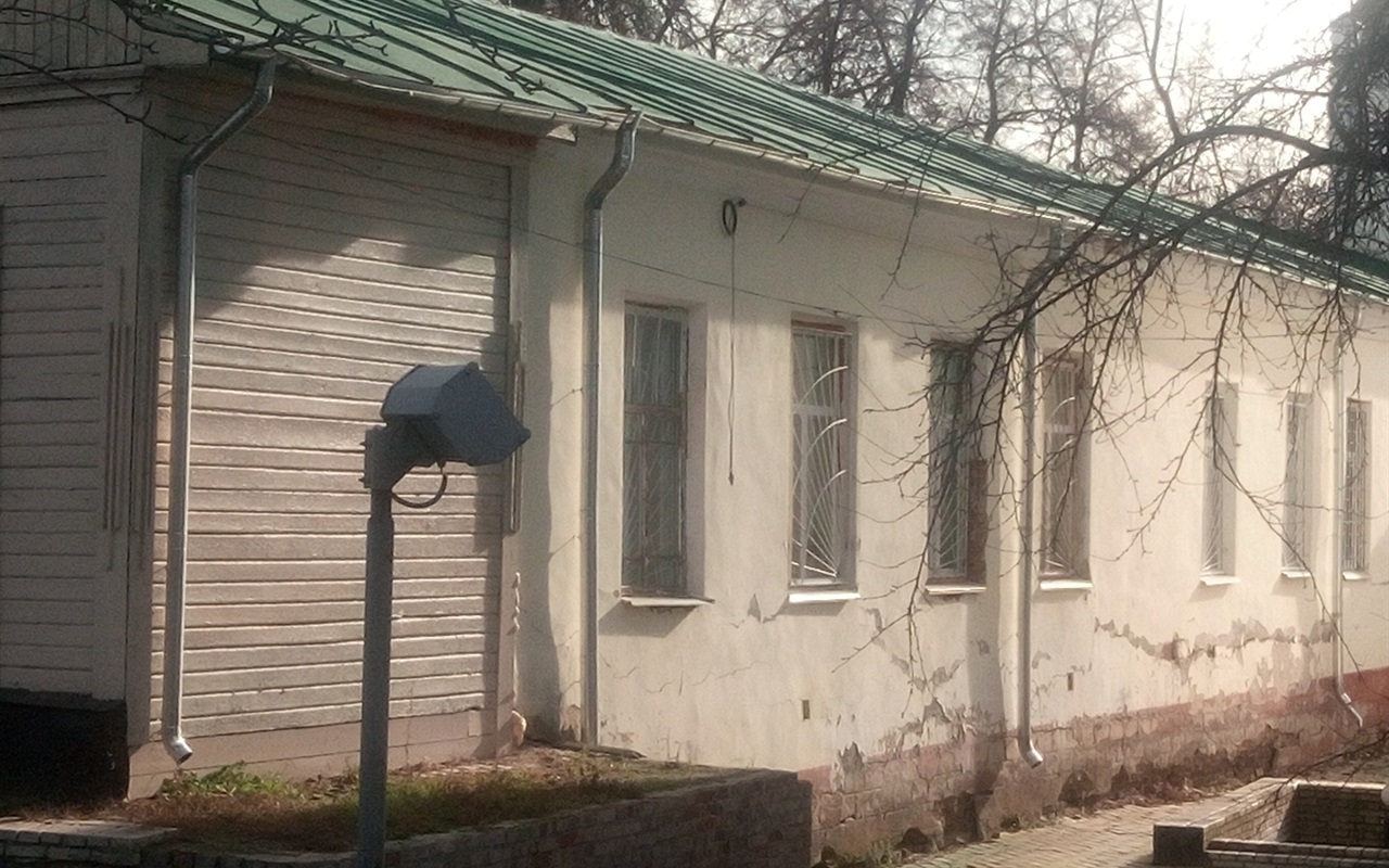 Тест-гра: вгадайте ніжинські будівлі «зі спини»