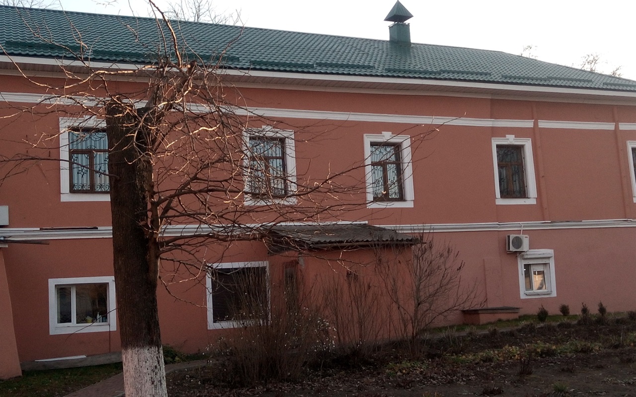 Тест-гра: вгадайте ніжинські будівлі «зі спини»
