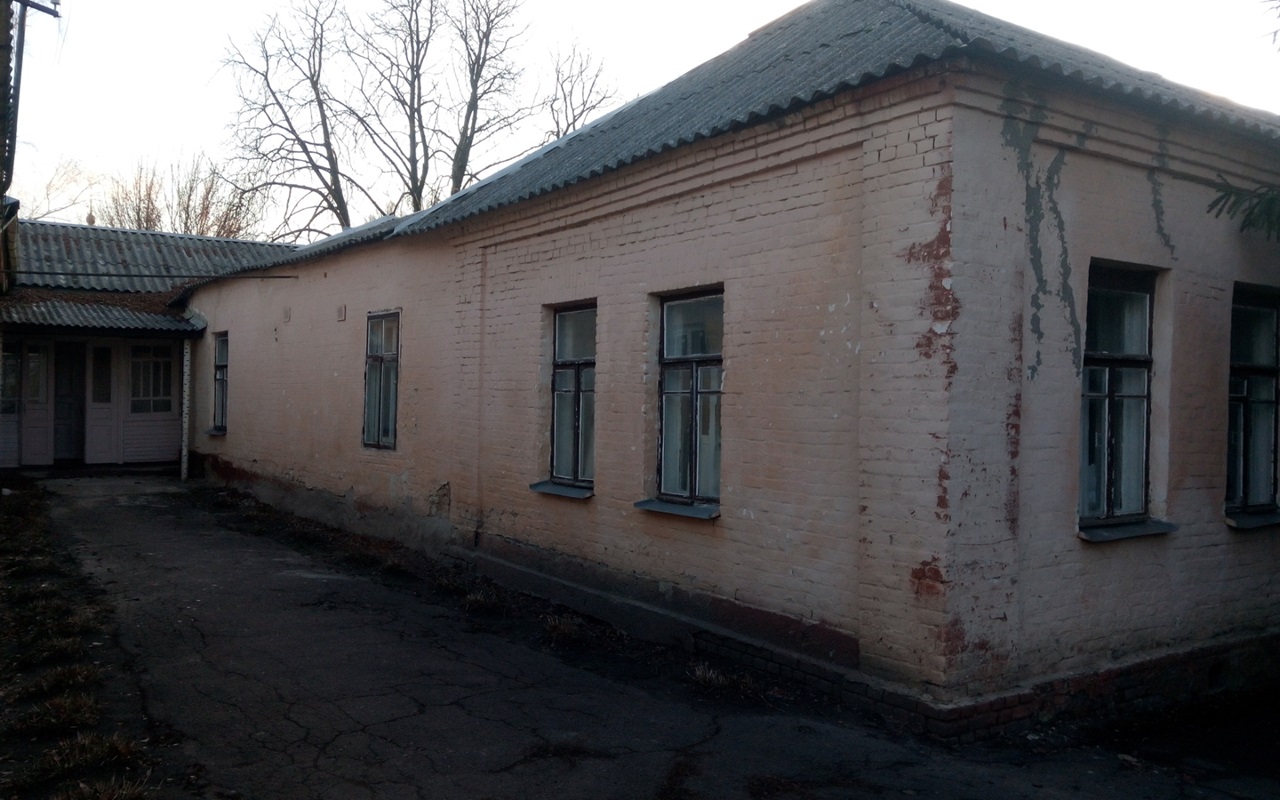 Тест-гра: вгадайте ніжинські будівлі «зі спини»