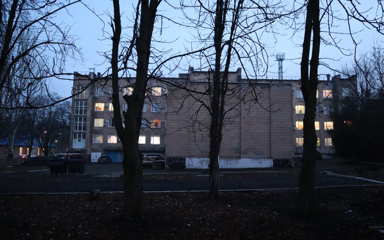 Вгадай волноваські будівлі з іншої сторони