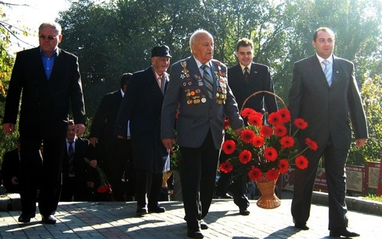 Як добре ти знаєш відомих мелітопольців?